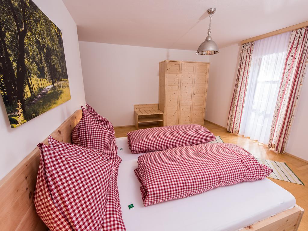 Hinterkellaubauer Bed & Breakfast Kuchl Exterior foto